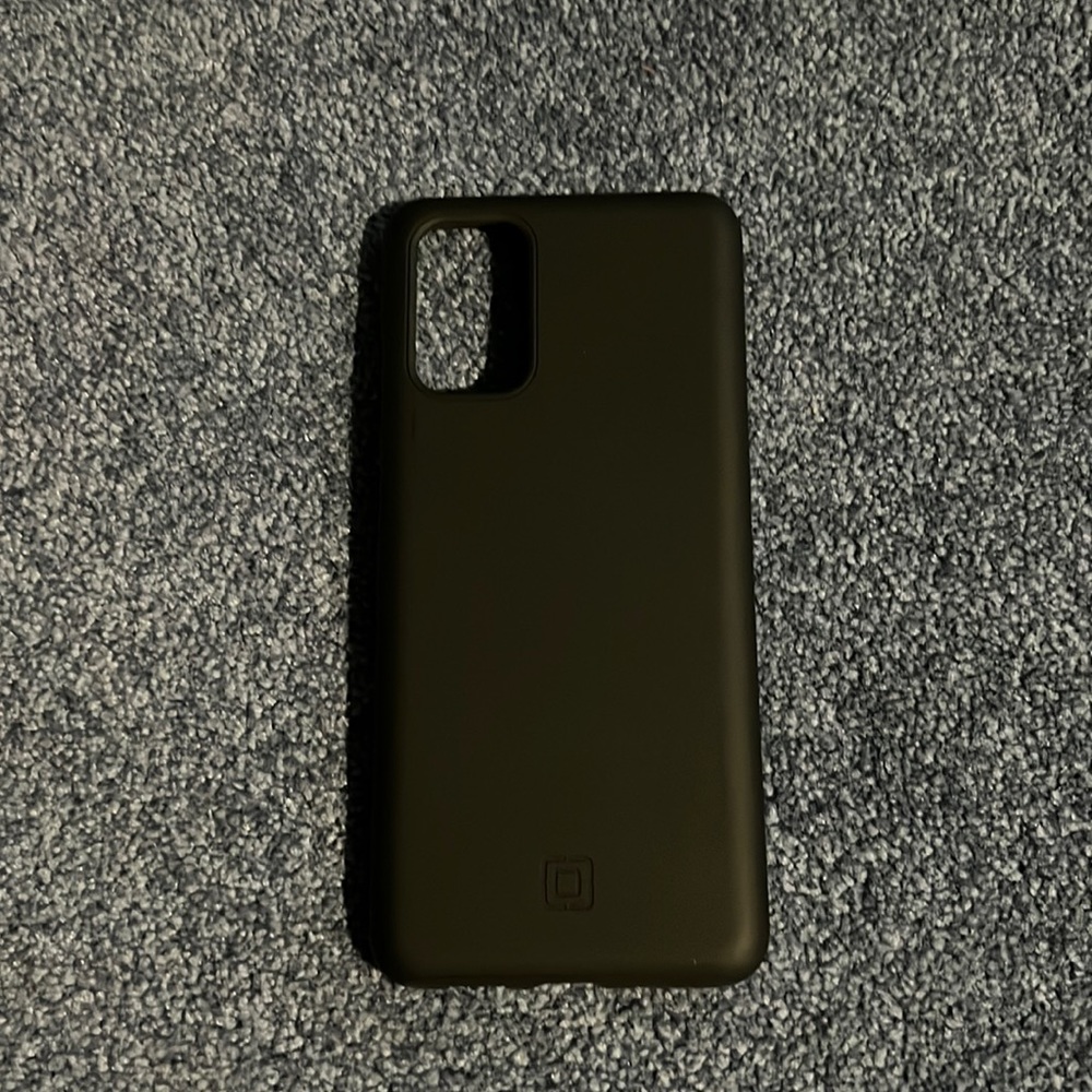 Black Samsung Galaxy S20+ case